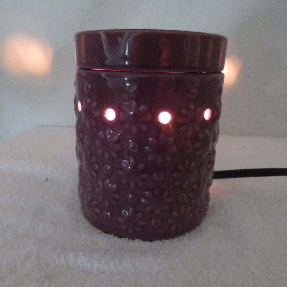 Scentsy Cosmos Mid-Size Warmer Purple Floral (Retired) EUC *NO BOX*